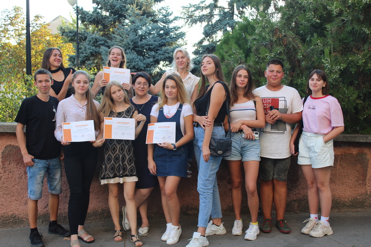 ЗУСТРІЧІ БУВАЮТЬ РІЗНІ…